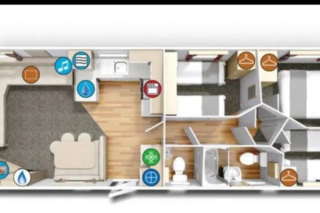 8 Sleep Chalet At Newquay Away Nb160